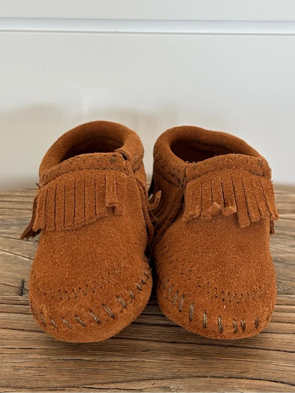 Minnetonka Infant Riley Bootie in Brown Suede Size 1
